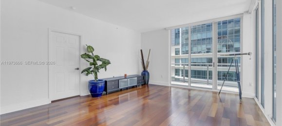 3 Schlafzimmer Gewerbliche Immobilien in Miami, USA, Nr. 615090 21