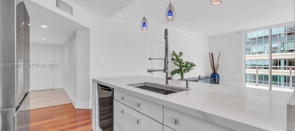 3 Schlafzimmer Gewerbliche Immobilien in Miami, USA, Nr. 615090 18