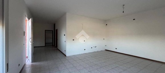 2 Schlafzimmer Haus in Solesino, Italy, Nr. 162858 3