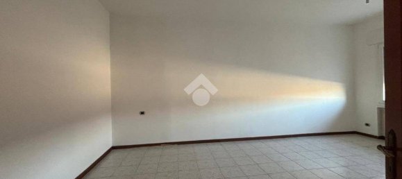 2 Schlafzimmer Haus in Solesino, Italy, Nr. 162858 9