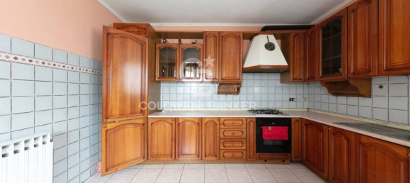 2 غرف نوم فيلا في Magnago, Italy رقم 283579 10