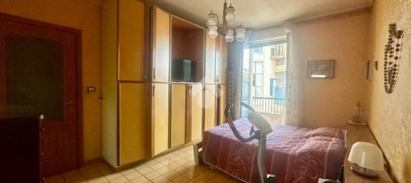 3 rooms Apartment in Turin, Italy No. 261453 4