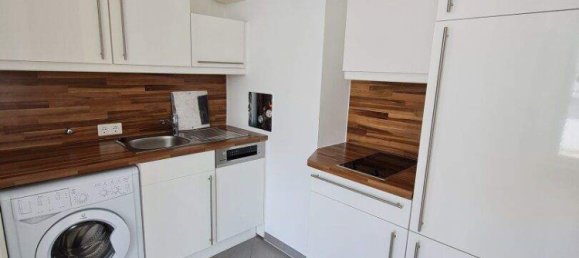 2 rooms Apartment in Simmering, Austria No. 204735 3