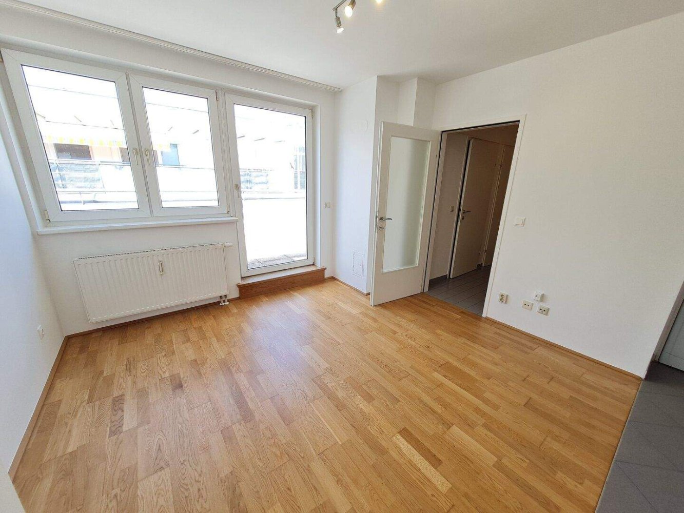 2 rooms Apartment in Simmering, Austria No. 204735