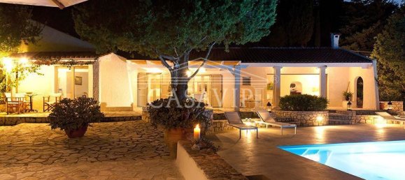 Villa de 4 divisões em Aprilia, Italy N.º 337606 20