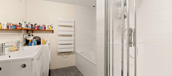 2 bedrooms Apartment in Neuville-sur-Saone, France No. 339267 8