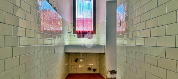 4 bedrooms Apartment in Valfabbrica, Italy No. 85971 6