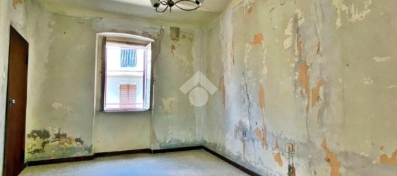 4 bedrooms Apartment in Valfabbrica, Italy No. 85971 18