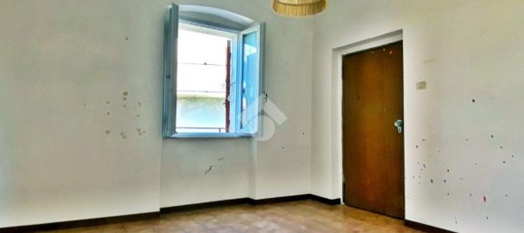 4 bedrooms Apartment in Valfabbrica, Italy No. 85971 12