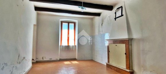 4 bedrooms Apartment in Valfabbrica, Italy No. 85971 5