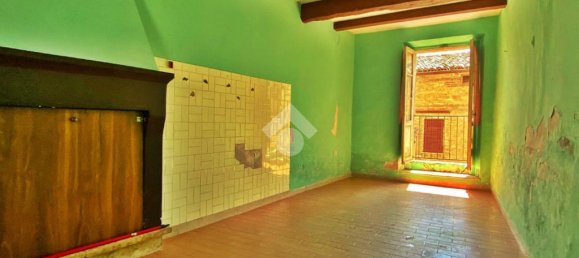 4 bedrooms Apartment in Valfabbrica, Italy No. 85971 7
