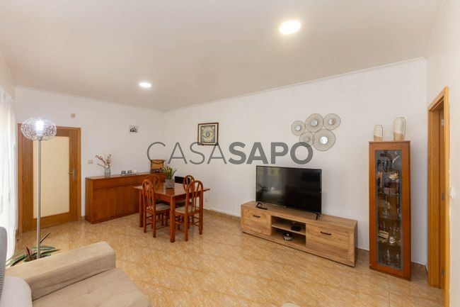 Casa T3 em Paramos, Portugal N.º 321007