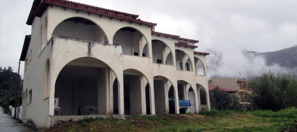 410m² Property in Thasos, Greece No. 7926 2