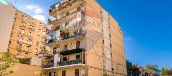 3 bedrooms Apartment in Palermo, Italy No. 371629 26