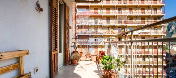 3 bedrooms Apartment in Palermo, Italy No. 371629 29