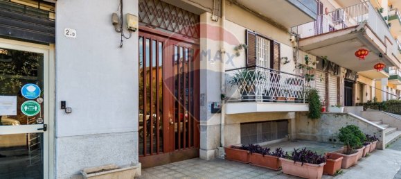 3 bedrooms Apartment in Palermo, Italy No. 371629 3