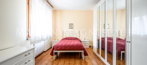 6 rooms Villa in Copparo, Italy No. 34697 10