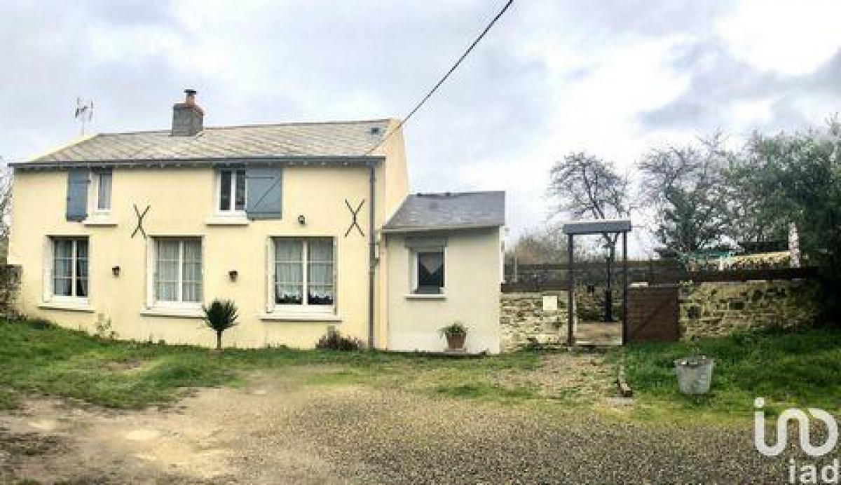 Casa de 3 dormitorios en Saumur, France No. 24040