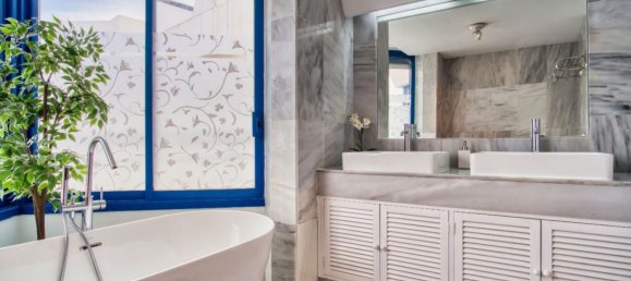 4 bedrooms Penthouse in Marbella, Spain No. 81610 5