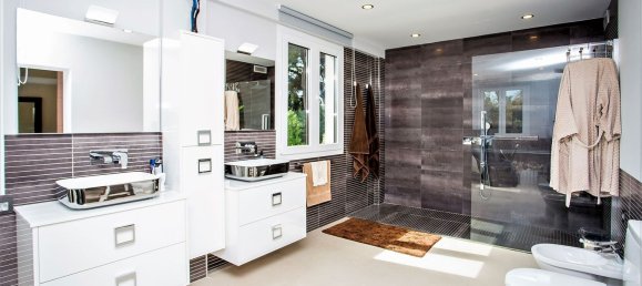 8 bedrooms House in Marbella, Spain No. 117801 16