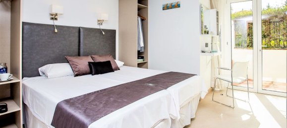 8 bedrooms House in Marbella, Spain No. 117801 13