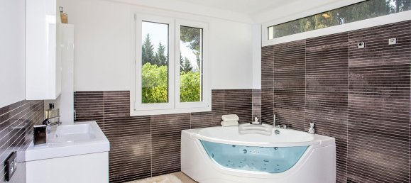 8 bedrooms House in Marbella, Spain No. 117801 17