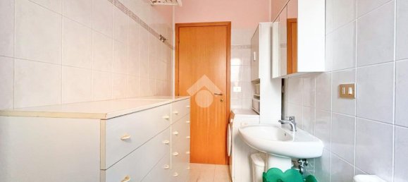 3 rooms Apartment in Silvi, Italy No. 112985 11