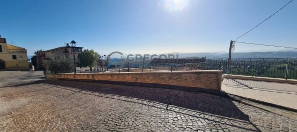 3-Zimmer Wohnung in Mosciano Sant'Angelo, Italy, Nr. 125782 2