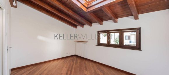 5-salle Maison à Lomazzo, Italy No. 30578 12