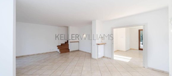 5-salle Maison à Lomazzo, Italy No. 30578 4