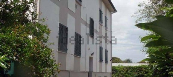 2 Schlafzimmer Haus in Massa, Italy, Nr. 216520 5