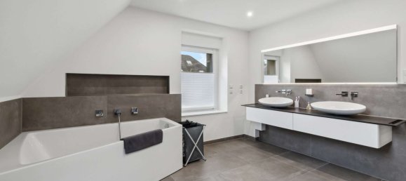 Дом с 6 комнатами в Мюльхайм ан дер Рур, Германия № 9825 5