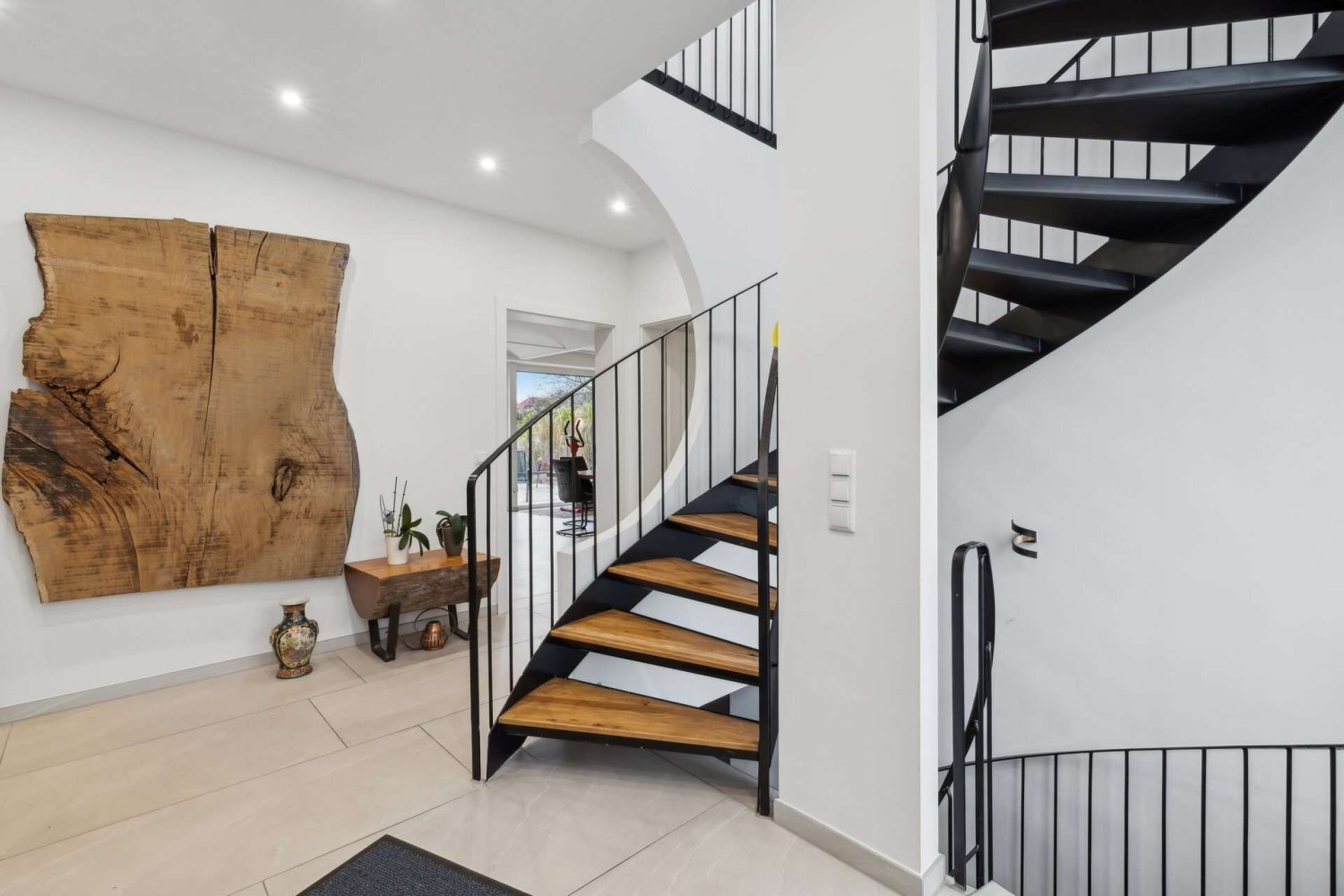 Дом с 6 комнатами в Мюльхайм ан дер Рур, Германия № 9825