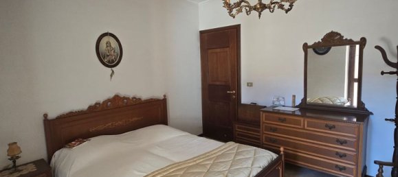 5 bedrooms House in Lauriano, Italy No. 327696 7