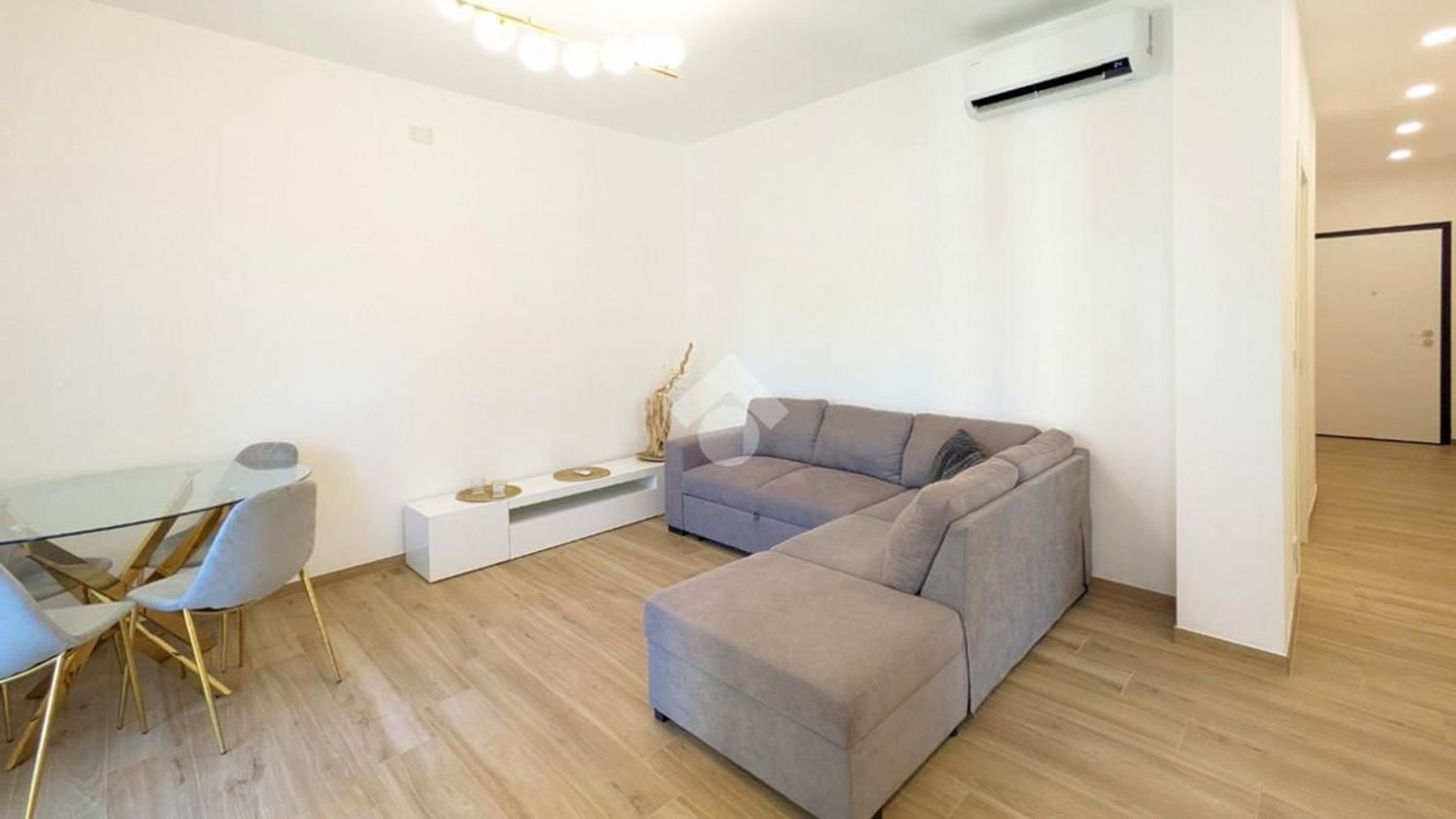 2 Schlafzimmer Wohnung in Milan, Italy, Nr. 382322