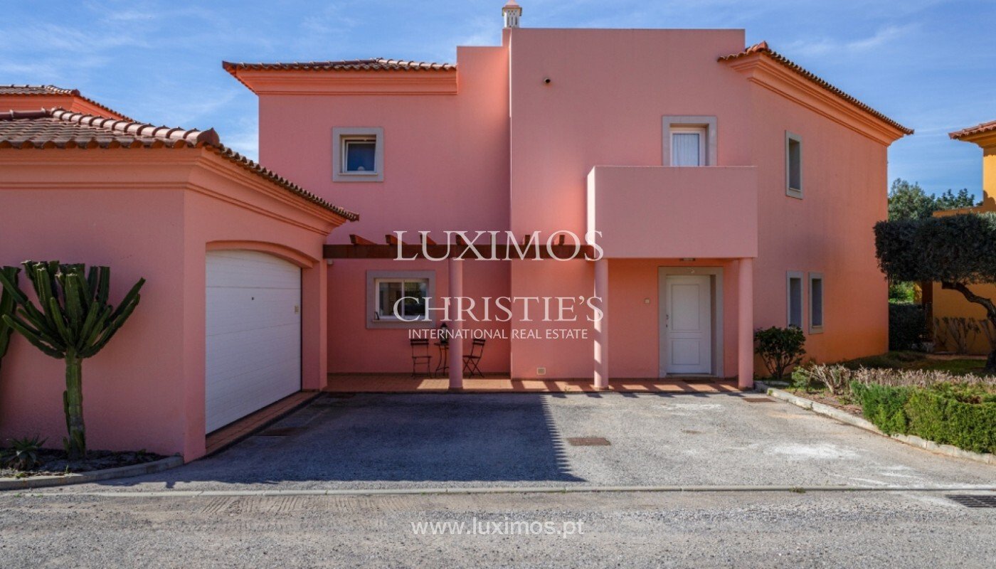 3 bedrooms Villa in Quarteira, Portugal No. 111093