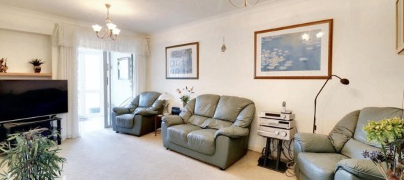 3 bedrooms Commercial property in Biggin Hill, United Kingdom No. 4768 6