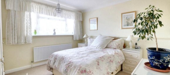 3 bedrooms Commercial property in Biggin Hill, United Kingdom No. 4768 9