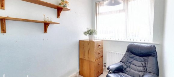 3 bedrooms Commercial property in Biggin Hill, United Kingdom No. 4768 12