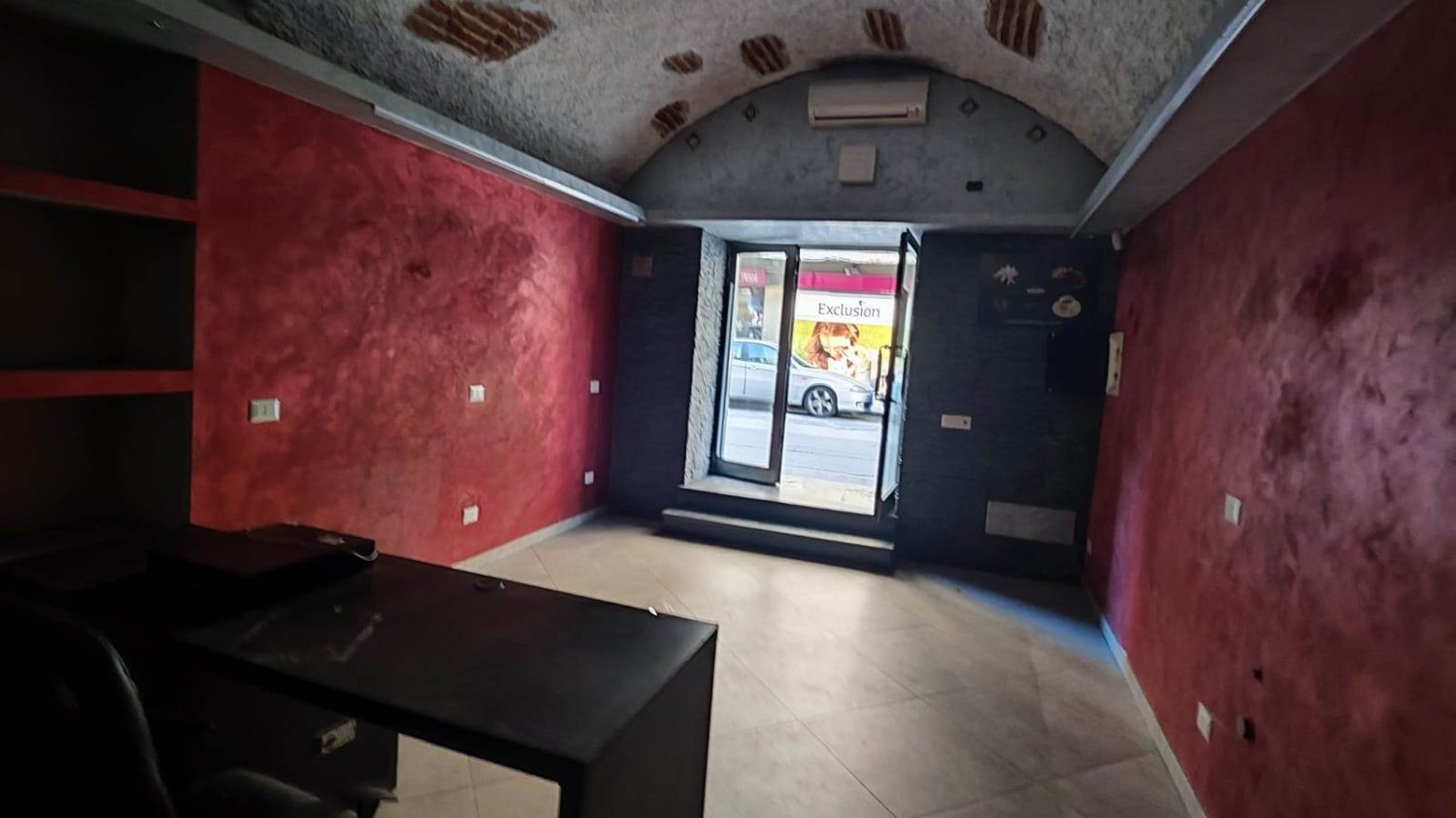 1-Zimmer Gewerbliche Immobilie in Messina, Italy, Nr. 47434