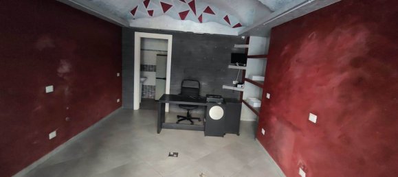 1-Zimmer Gewerbliche Immobilie in Messina, Italy, Nr. 47434 4