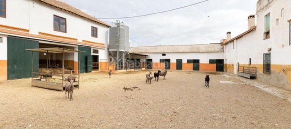  بناية في Granada, Spain 3640متر مربع رقم 180588 35