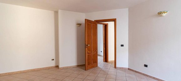 5 rooms House in Guagnano, Italy No. 171592 21