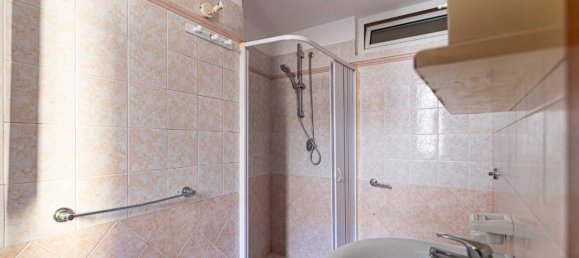 5 rooms House in Guagnano, Italy No. 171592 16