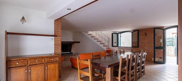 5 rooms House in Guagnano, Italy No. 171592 13