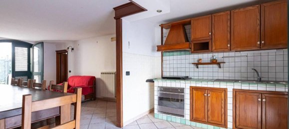 5 rooms House in Guagnano, Italy No. 171592 14
