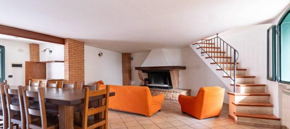 5 rooms House in Guagnano, Italy No. 171592 15