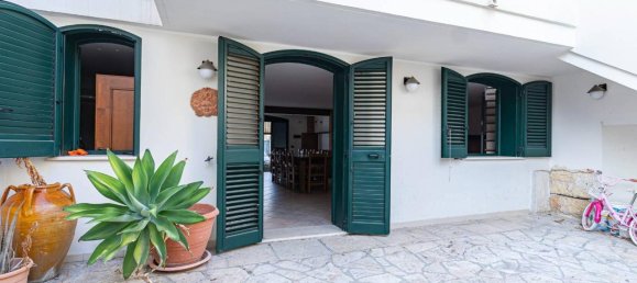 5 rooms House in Guagnano, Italy No. 171592 2