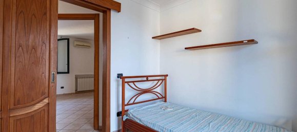 5 rooms House in Guagnano, Italy No. 171592 22