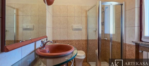 Вилла с 6 спальнями в Галлиате, Италия № 320621 14